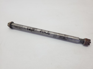 Front Wheel Axle Spindle Suzuki DR600S 1985 DR600 DR 600 S 85-87  #643