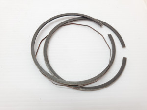 Kawasaki Mach IV 1972-75 Ring Set 0.5mm O/S Oversize 13025-045 New NOS