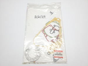 New Suzuki 1991-1998 RM 80 X S Gasket Set 11401-02825 NOS