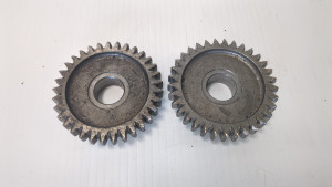 Kickstart Idle Gears x 2 Suzuki RGV250 RGV 250 Aprrox 90-92