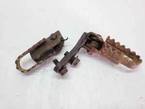 Suzuki DS80 1984 Foot Pegs Footrest DS 80  84-00 JR80 JR 01-06  #866