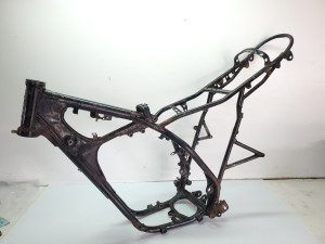 #882 NLA Yamaha IT200 1986 Modified Frame w RR Peg Mounts
